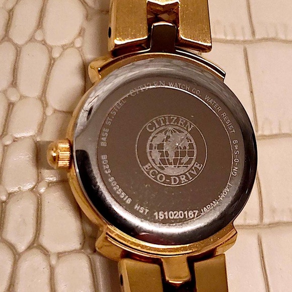 More Rare Near New Citizens Elegant Classic Ladies Eco Drive Gold Finish Dress W - Picture 9 of 13